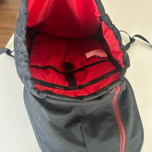 Patagonia Leinenkugel’s Arbor Pack Black Backpack with Brown Accents - Picture 5 of 7